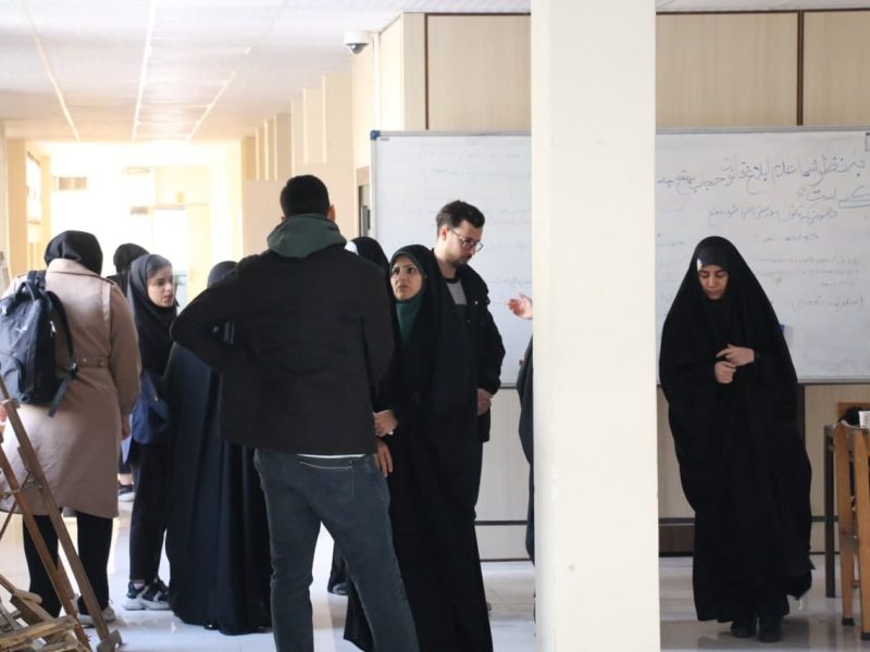 دانشکده علوم تغذیه و صنایع غذایی میزبان برنامه فرهنگی «دیوار آزاد» با محوریت حجاب شد