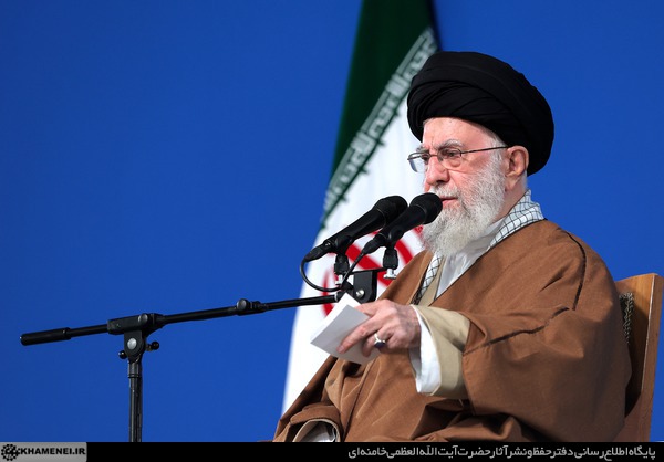 ملت ایران در راه پیروزی نهایی / علی رغم هزینه ها و خسارتهای جبهه حق شک نکنید سرانجام ایستادگی ها شکست دشمنان است