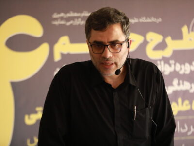رهبری حکیم انقلاب، ستون استواری در برابر جنگ ترکیبی دشمن است