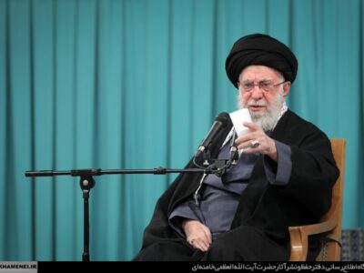 ما رئیس جمهور آمریکا را مجرم می دانیم